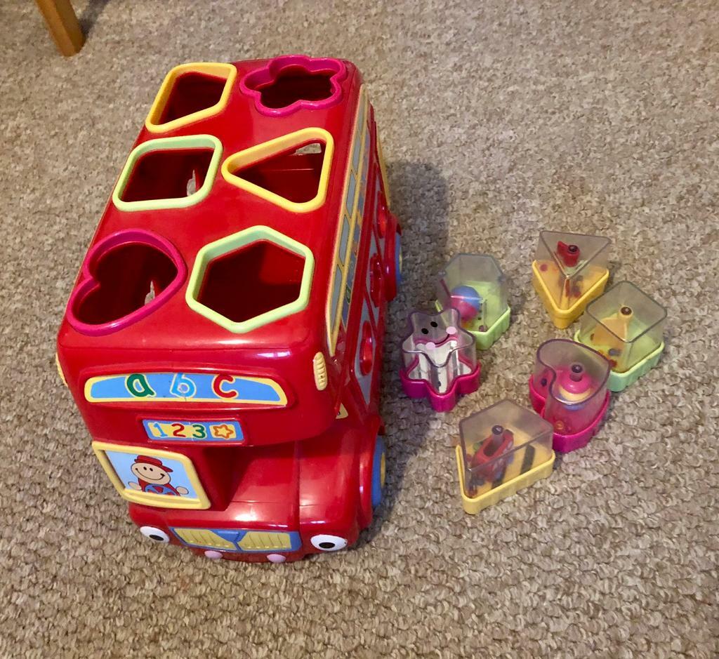 elc shape sorting bus